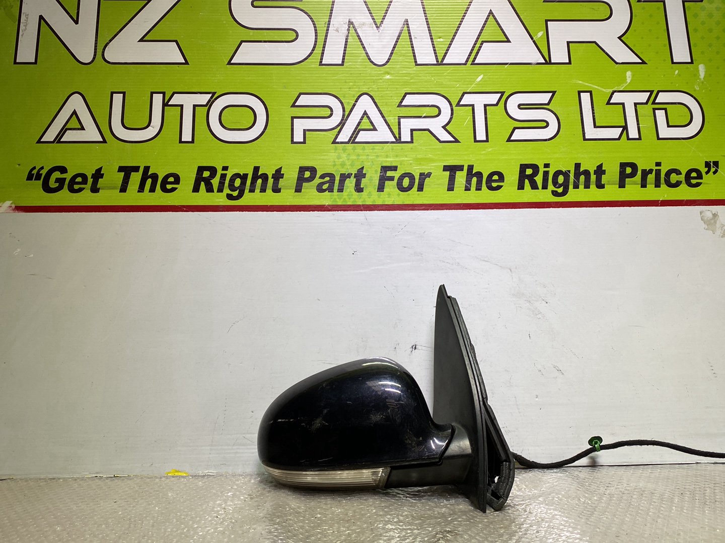 2007 Volkswagen Golf- Right Door Mirror PN: 9 wires