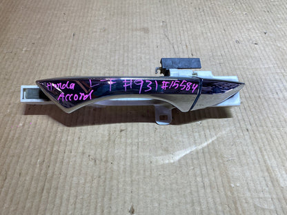 2008 Honda Accord - Left Front Exterior Door Handle