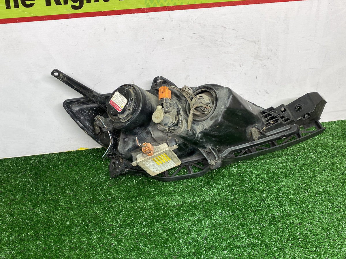 2003 Mazda Axela - Left Headlight Auto Adjust/ Hid Type/ P2952