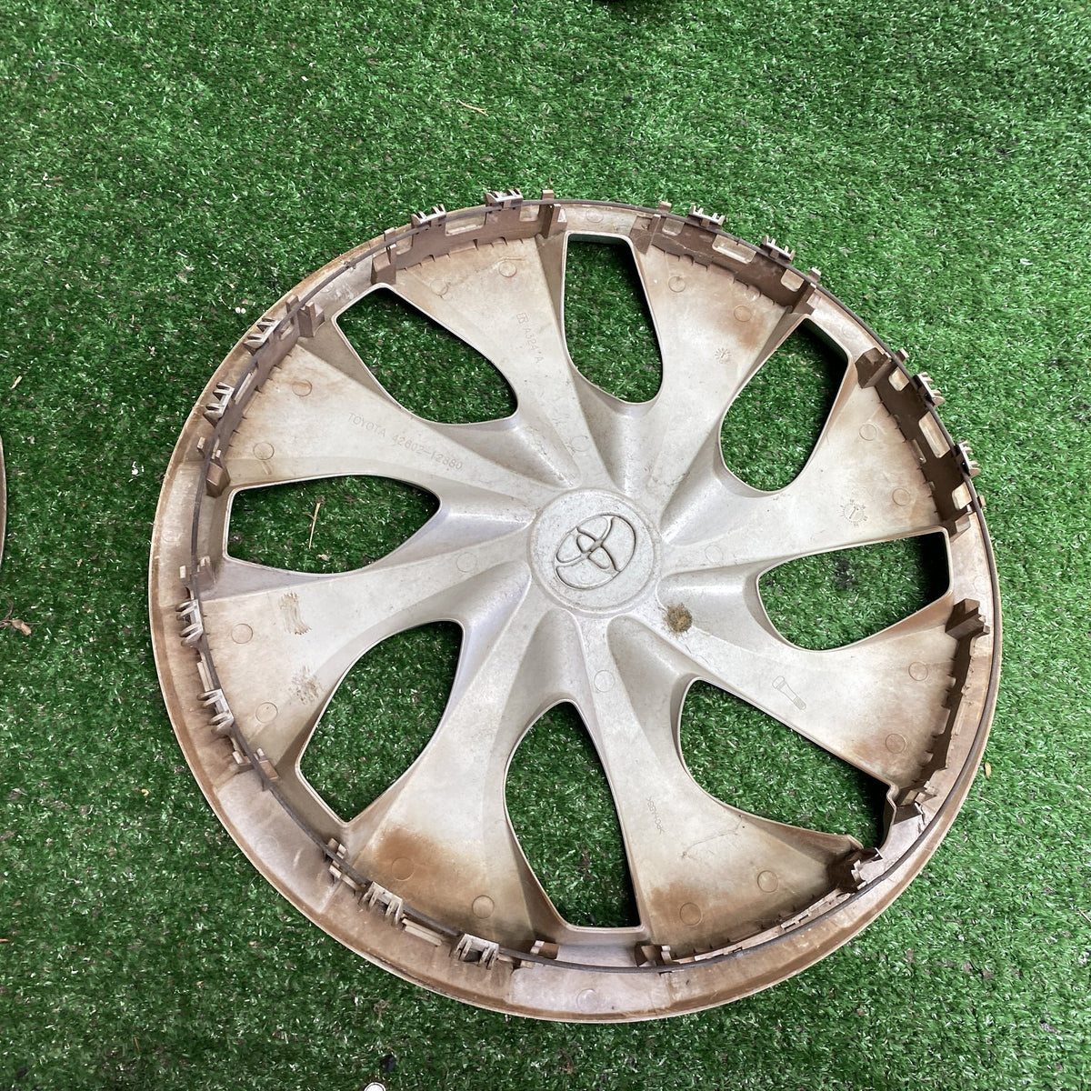 2016 Used Toyota Corolla - Wheel Cover/Hub Cap PN: SIZE-16
