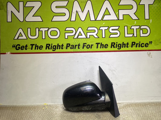 2015 SsangYong XLV- Right Door Mirror PN: 5 pin