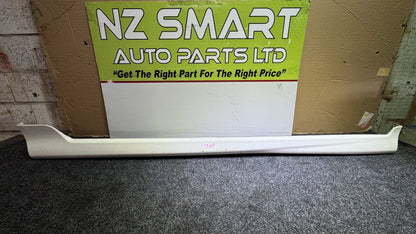 2001 Toyota Altezza GXE10- Right Side Skirt PN: