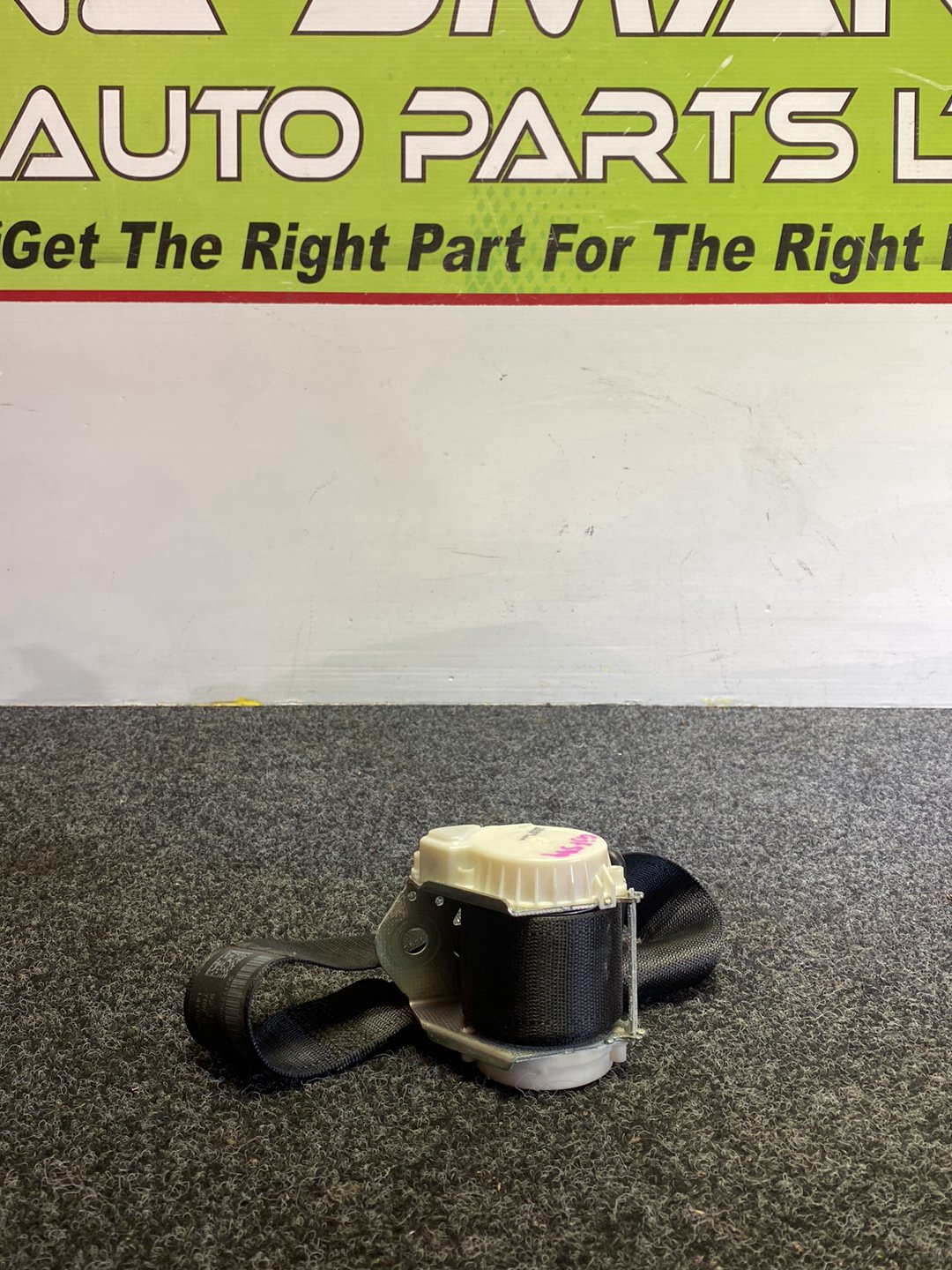 2010 Holden Commodore - Left Rear Seat Belt PN: Model No 92 172 260