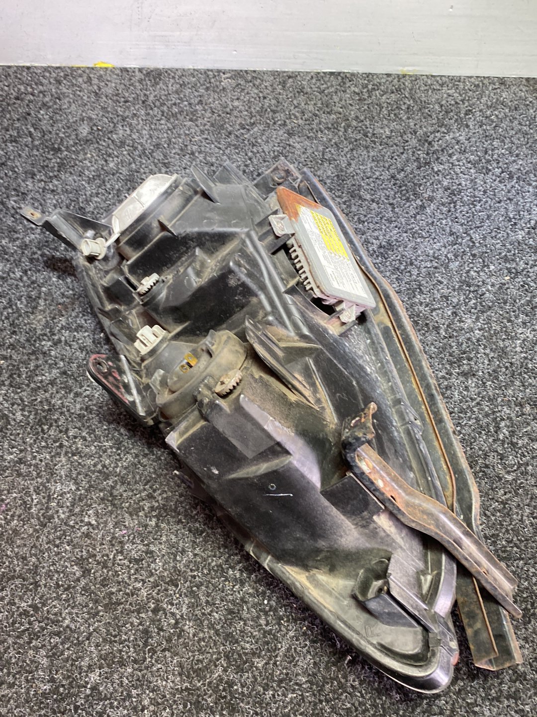 2004 Honda Integra- Right Headlight PN: 100-22392