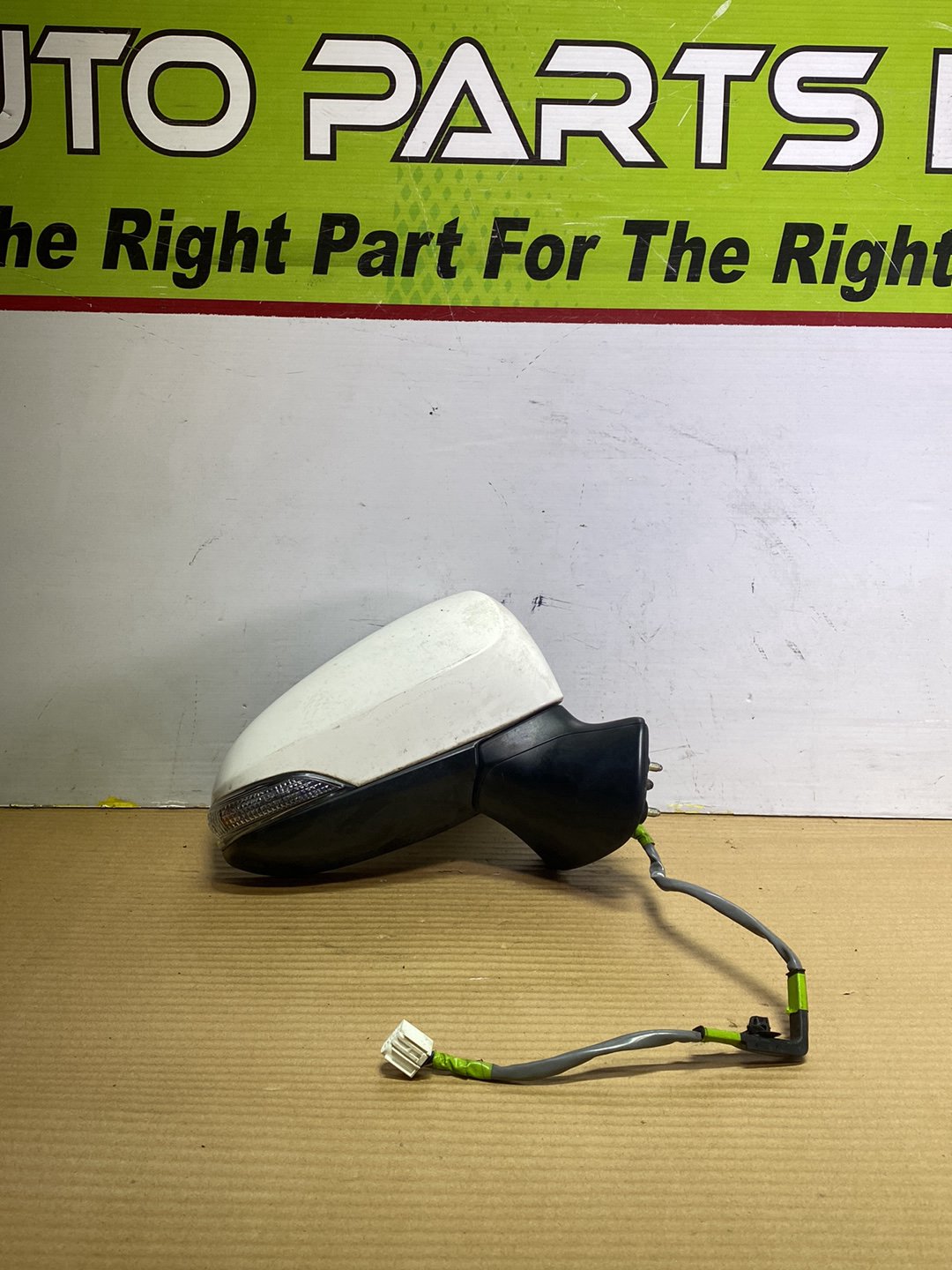 2012 Toyota Corolla- Right Door Mirror PN: 7 wires