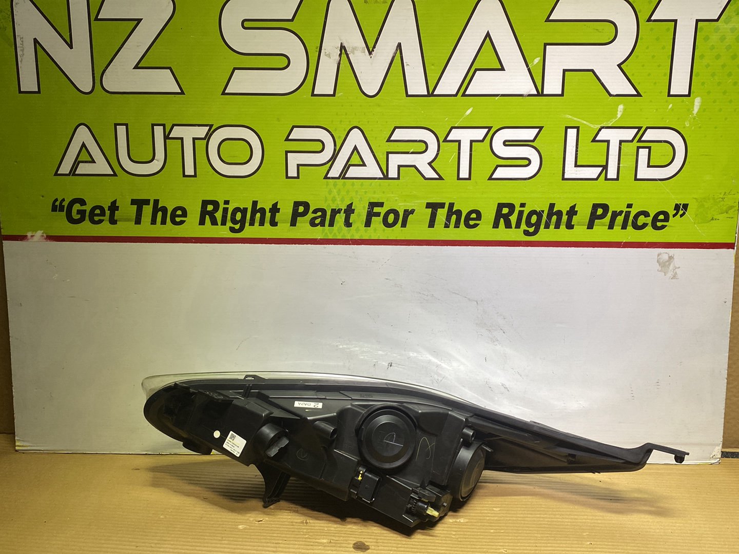 2014 Ford Fiesta- Right Headlight PN:
