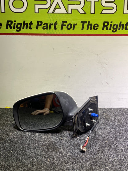 2006 Toyota Vitz - Left Door Mirror PN: 5 wires