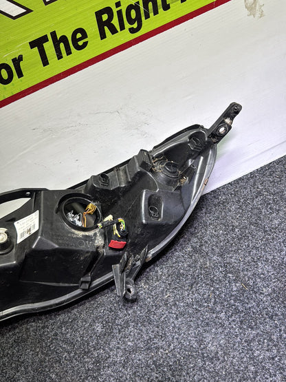 2006 Peugeot 407 - Right Headlight PN: 0 301 213 602