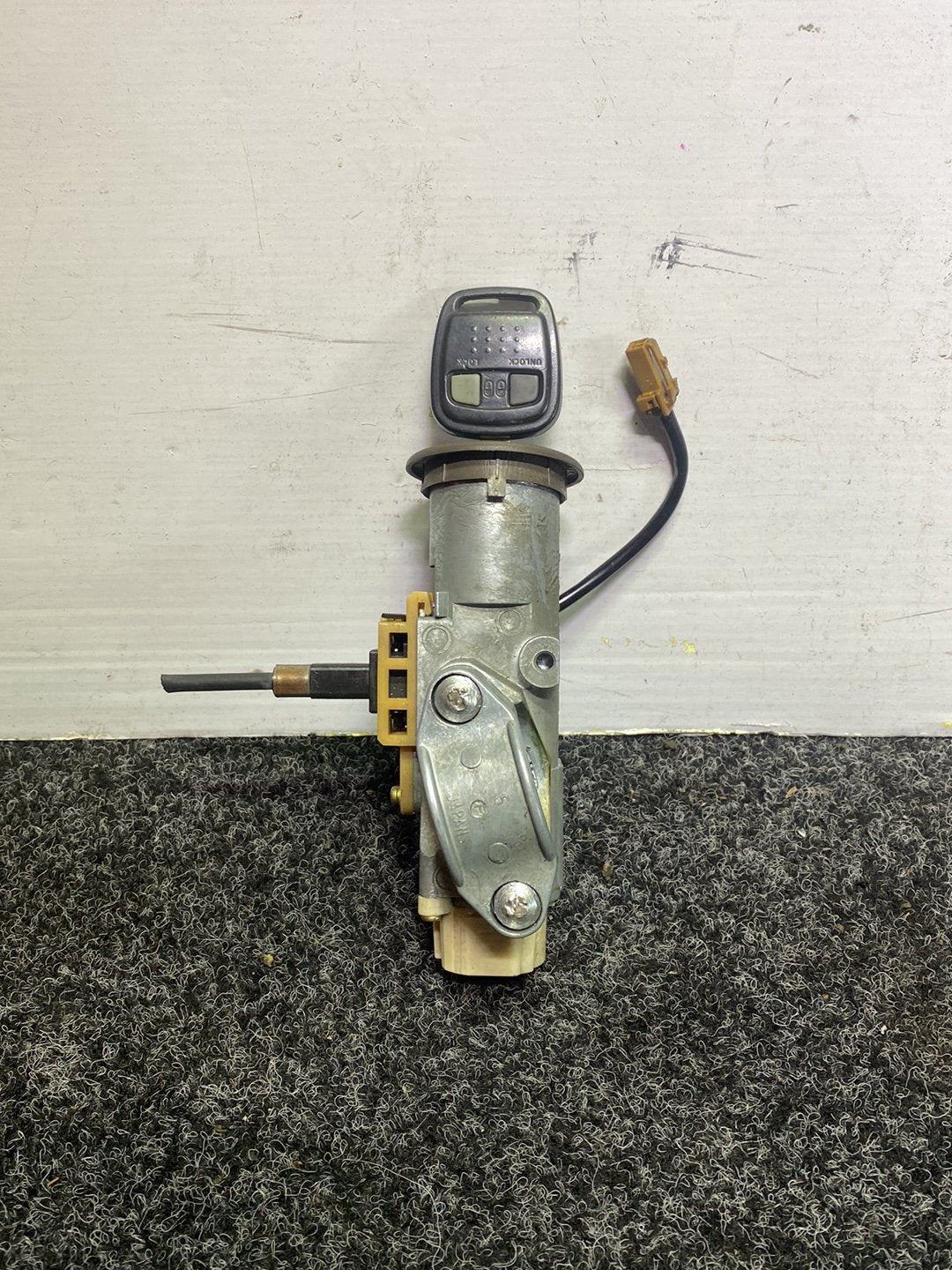 2000 Nissan Bluebird - Ignition With Key PN: AS-55