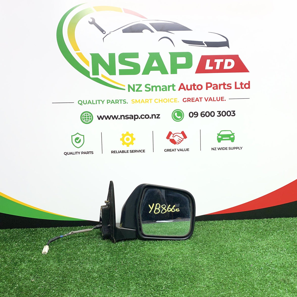 1999 Used Toyota Hilux - Right Door Mirror PN: 3 Wires