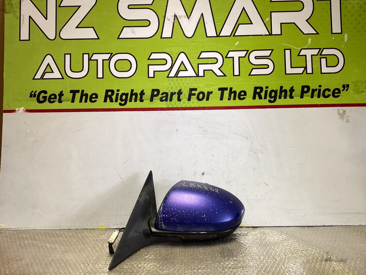 2009 Mazda Axela- Left Door Mirror PN: 7 wires