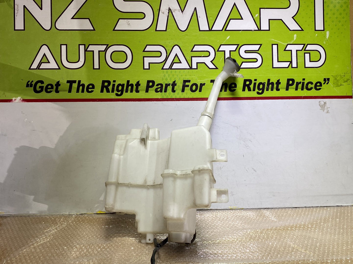 2011 Nissan Fuga- Washer Bottle PN: 289101ME0A