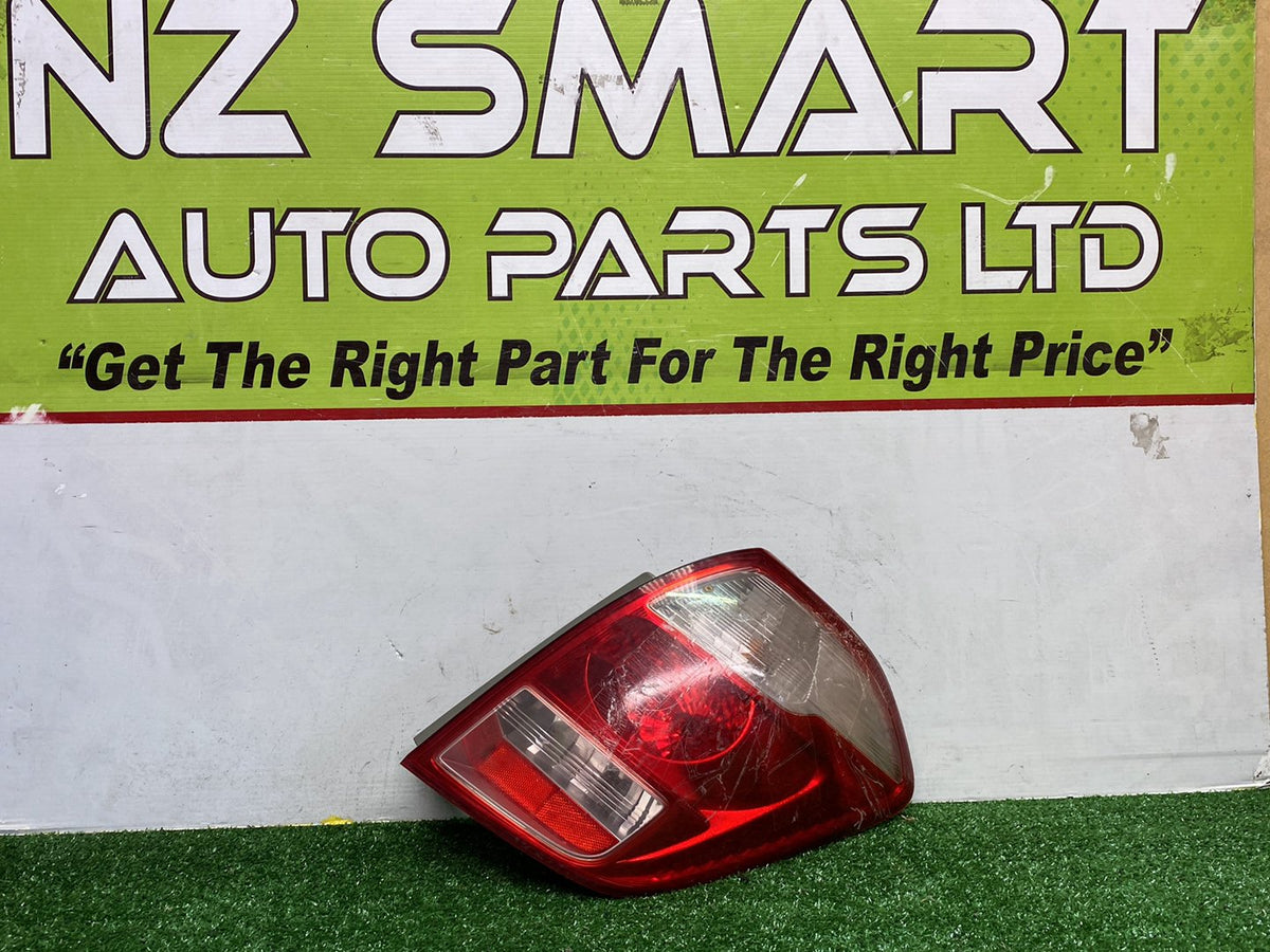 2007 Used Toyota Ractis - Right Taillight PN: KOITO 52-159