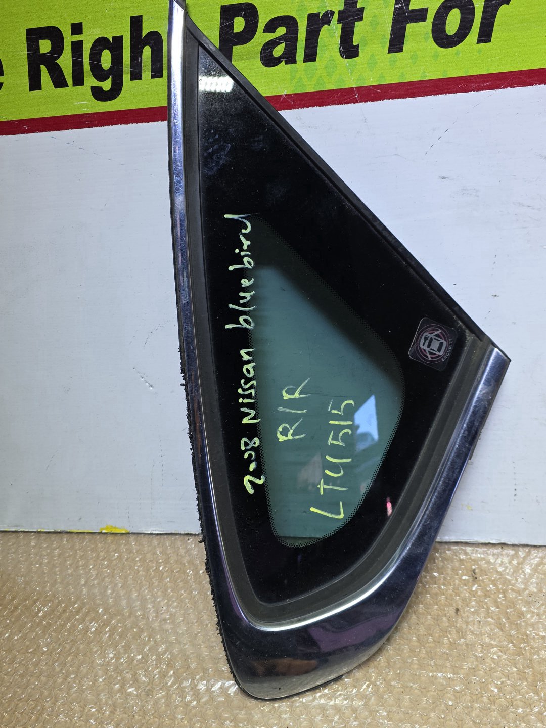 2008 Nissan Bluebird - Right Rear Quarter Door Glass PN: M282