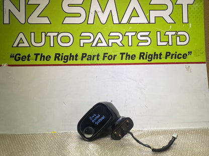 2002 Honda Stream- Left Door Mirror PN: 5 wires