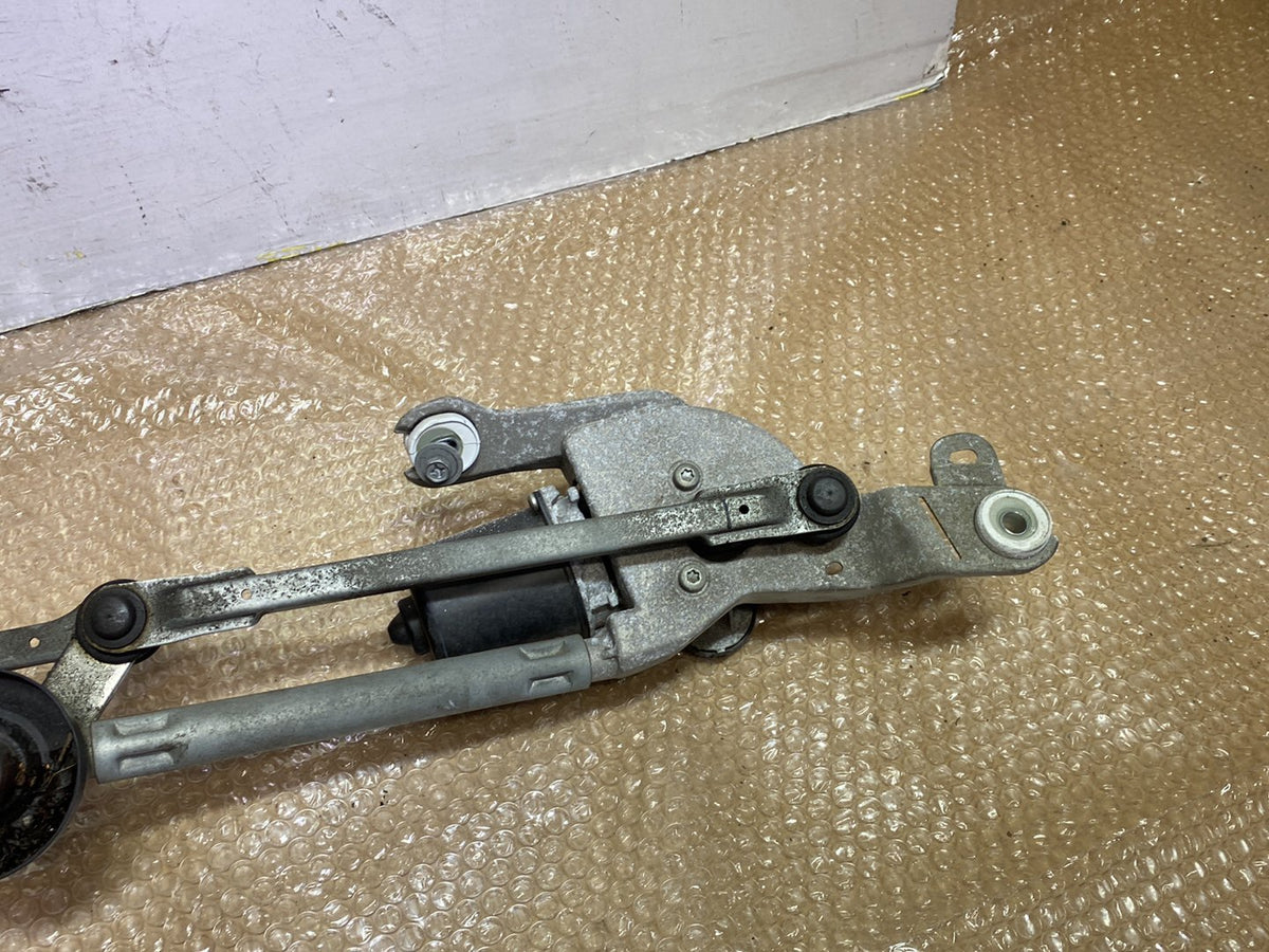 2016 Nissan Juke YF15 - Wiper Motor PN: 288001KE0C