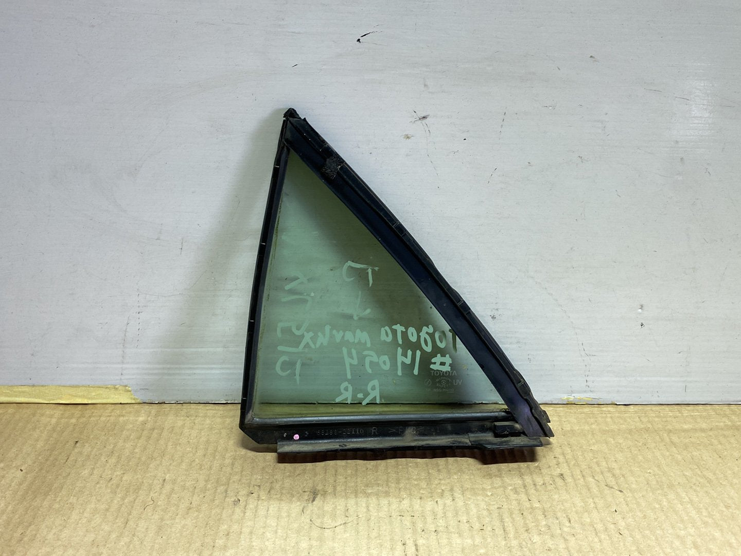 2005 Used Toyota Mark X GRX120- Right Rear Quarter Door Glass