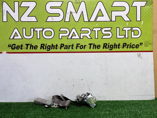 2006 Used Lexus GS450h - Centre Seat Belt PN: See photos