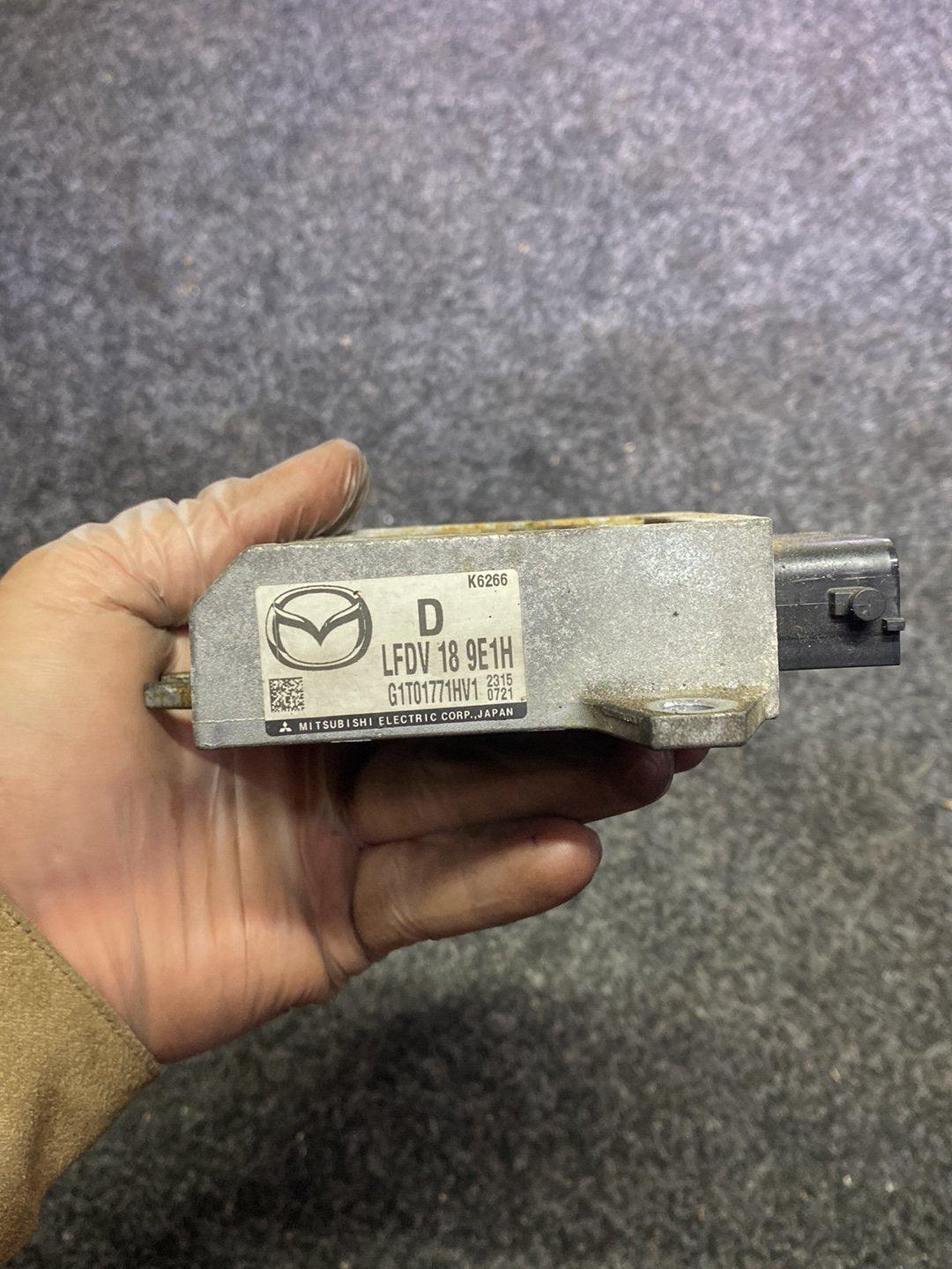2012 Mazda Premacy CWEFW - Transmission Control Module PN: LFDV 18 9E1H