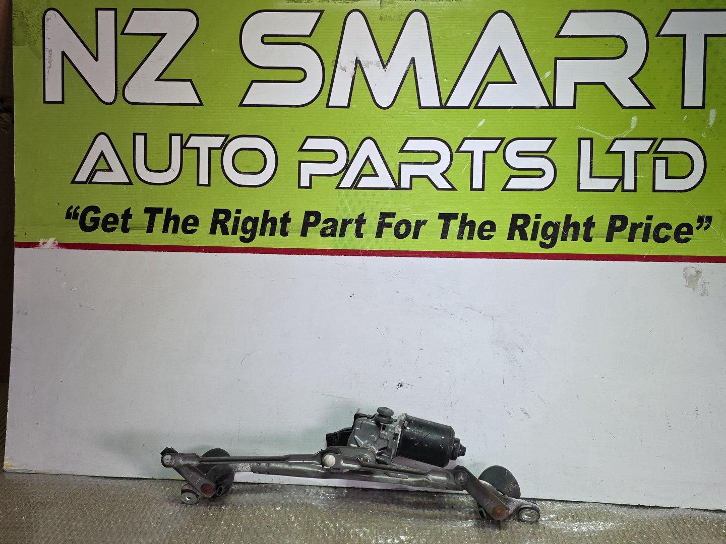2011 Used Toyota Prius W20- Front Wiper Motor PN: see the photos