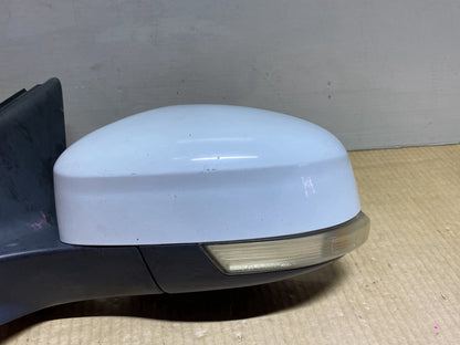 2011 Ford Mondeo - Left Door Mirror PN: 6 wires