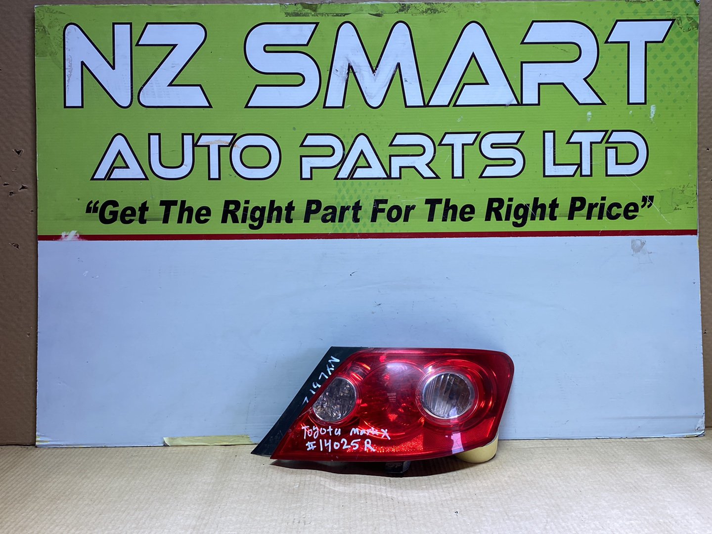 2005 Used Toyota Mark X GRX120 - Right Taillight PN: Koito 22-333