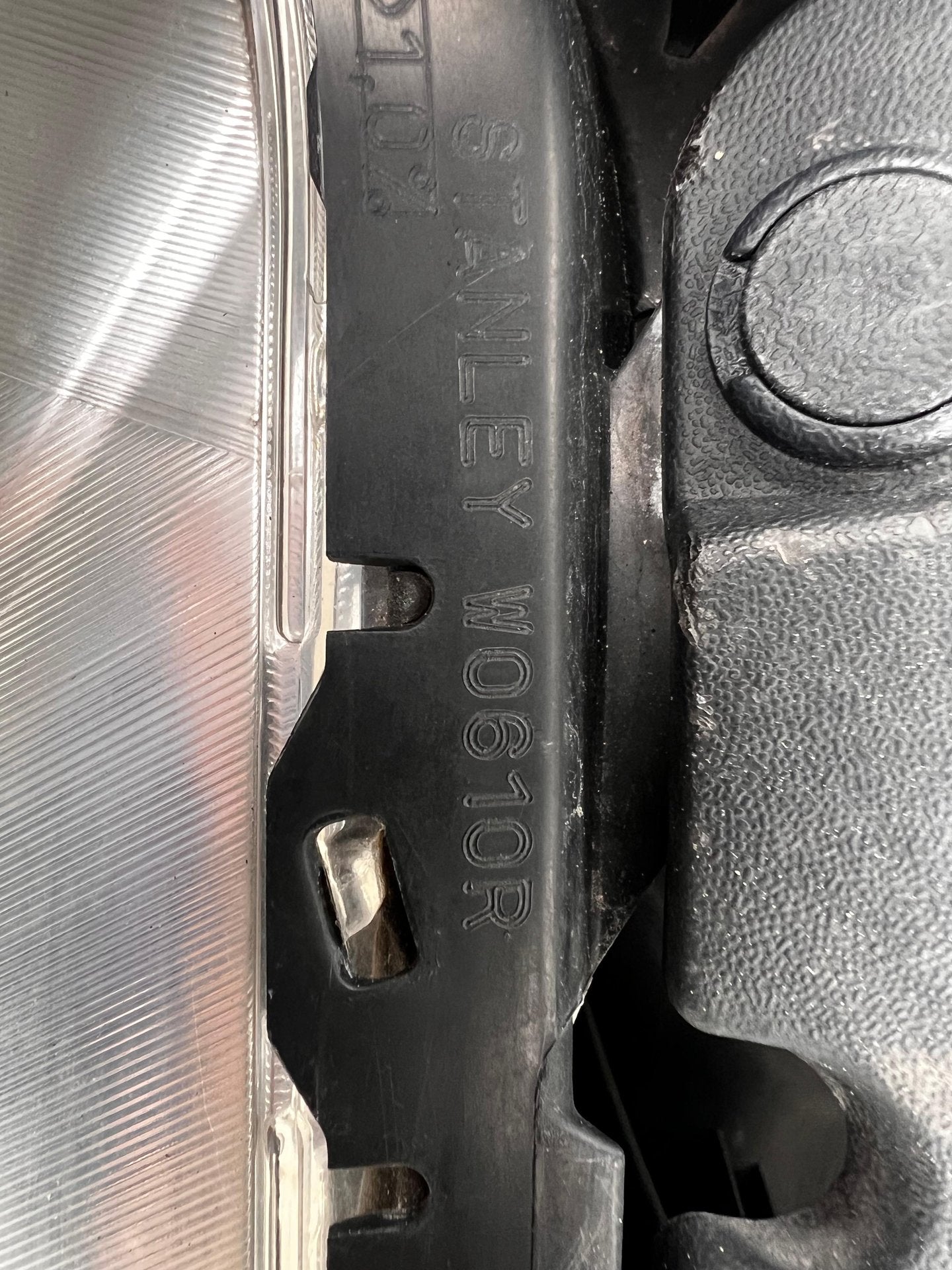 2015 Nissan Pulsar ST Dismantling For Parts