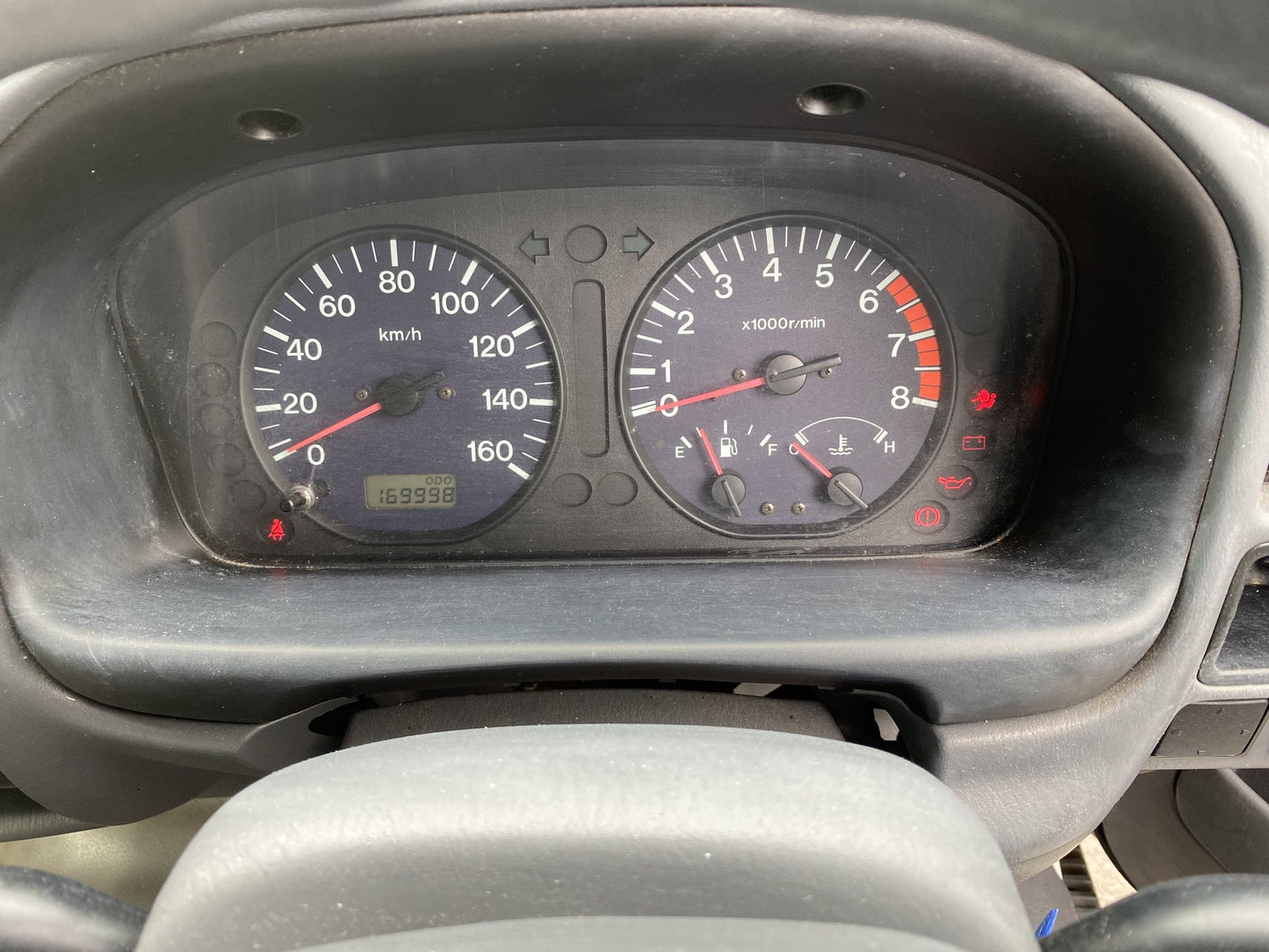 2005 Mazda E2000 Dismantlinng For Parts