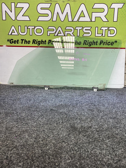 Used Toyota Hiace - Right Front Door Glass