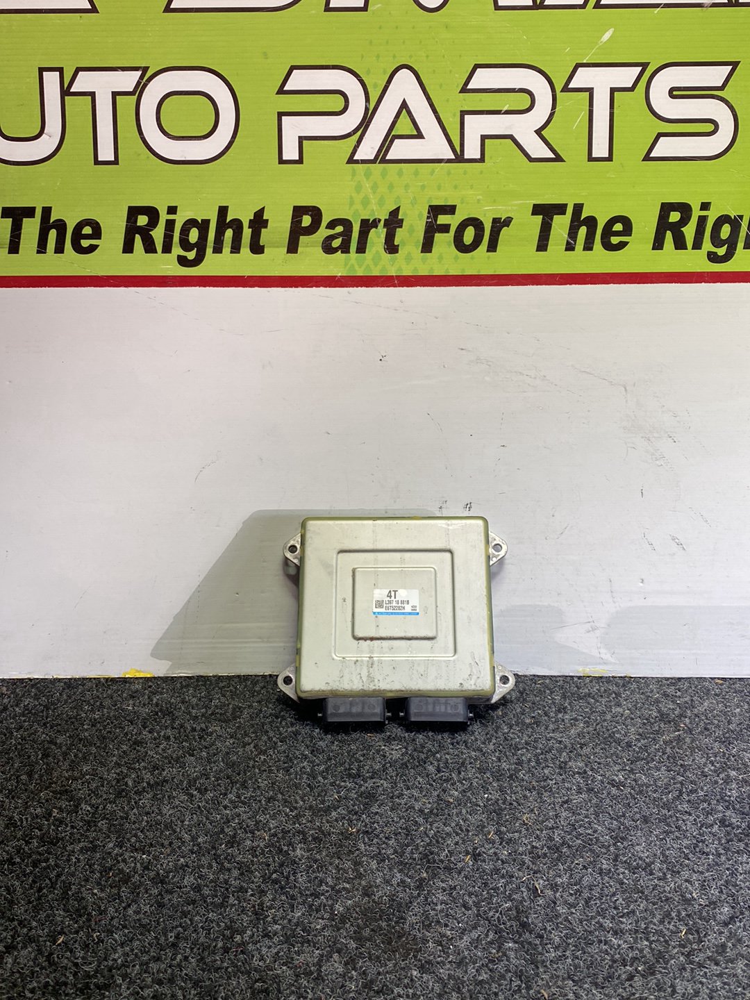 2005 Mazda Axela BK - Engine ECU PN: L397 18 881B