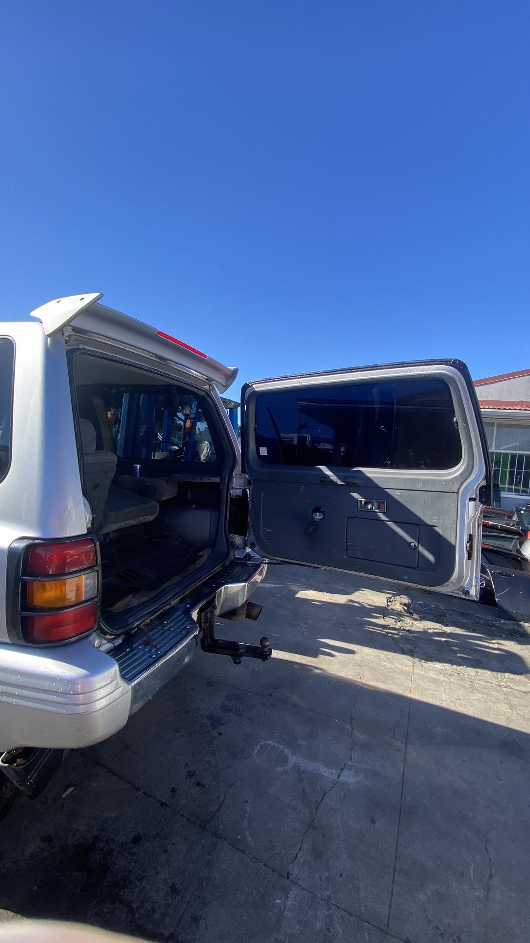 1997 Mitsubishi Pajero V25      Dismantling For Parts