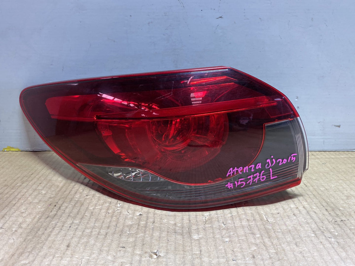 2015 Mazda Atenza GJ2FW - Left Taillight PN: Koito 220-65033
