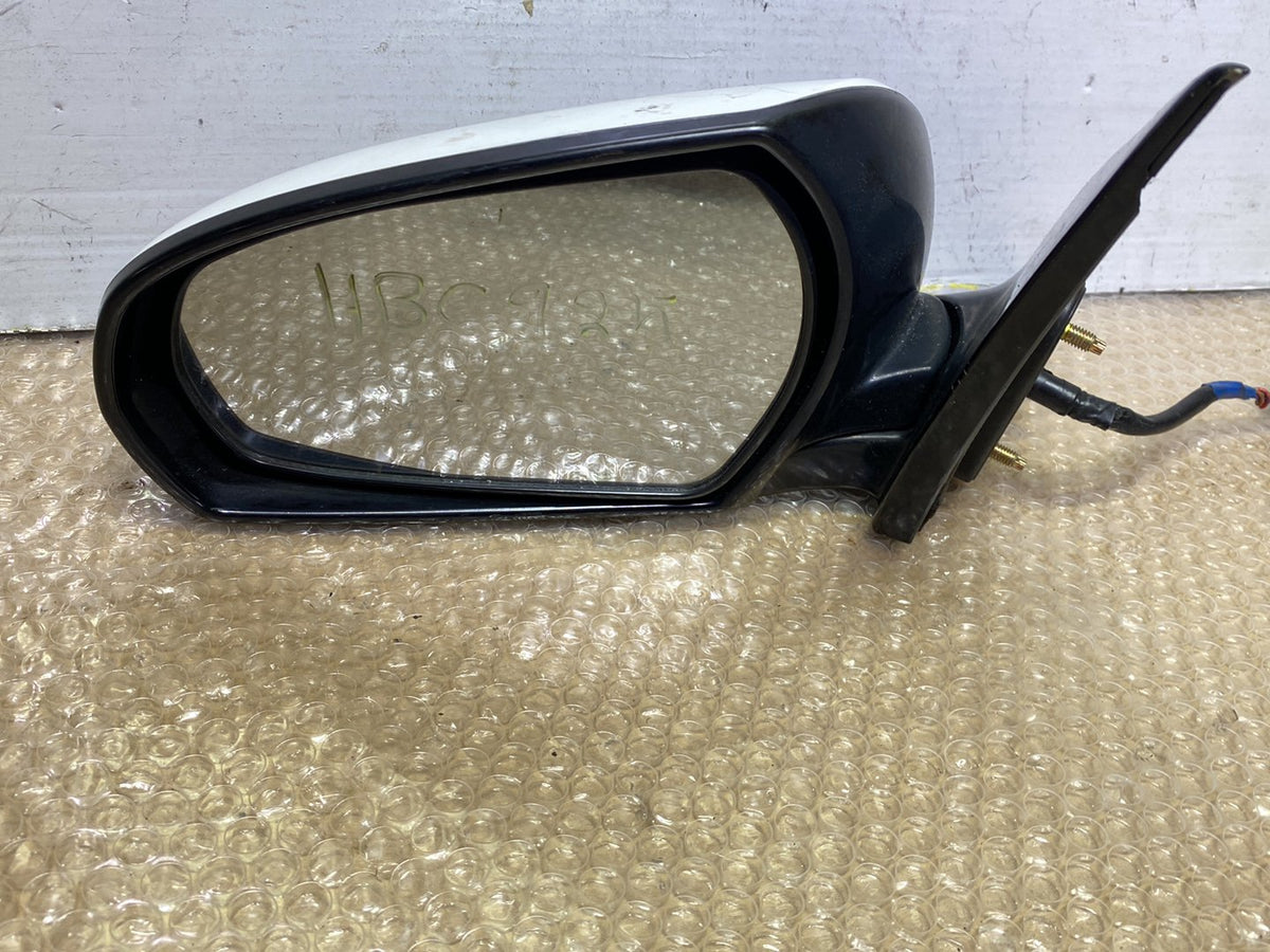 2005 Nissan Teana - Left Door Mirror PN: 5 wires