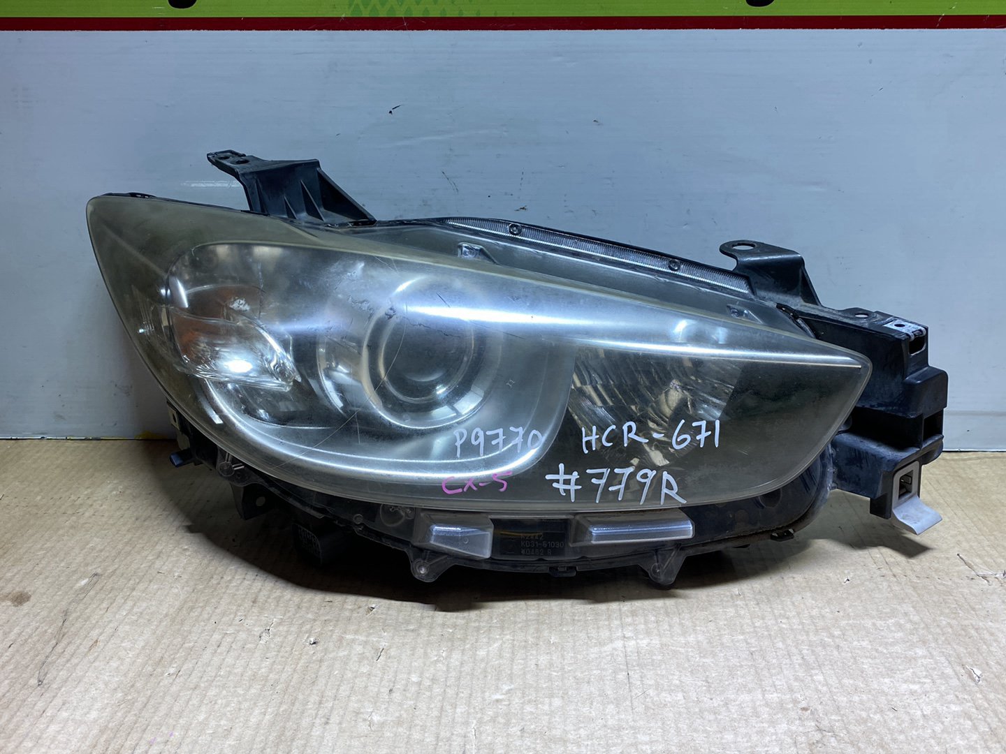 2013 Mazda CX-5 KE2AW - Right Headlight PN: W0462