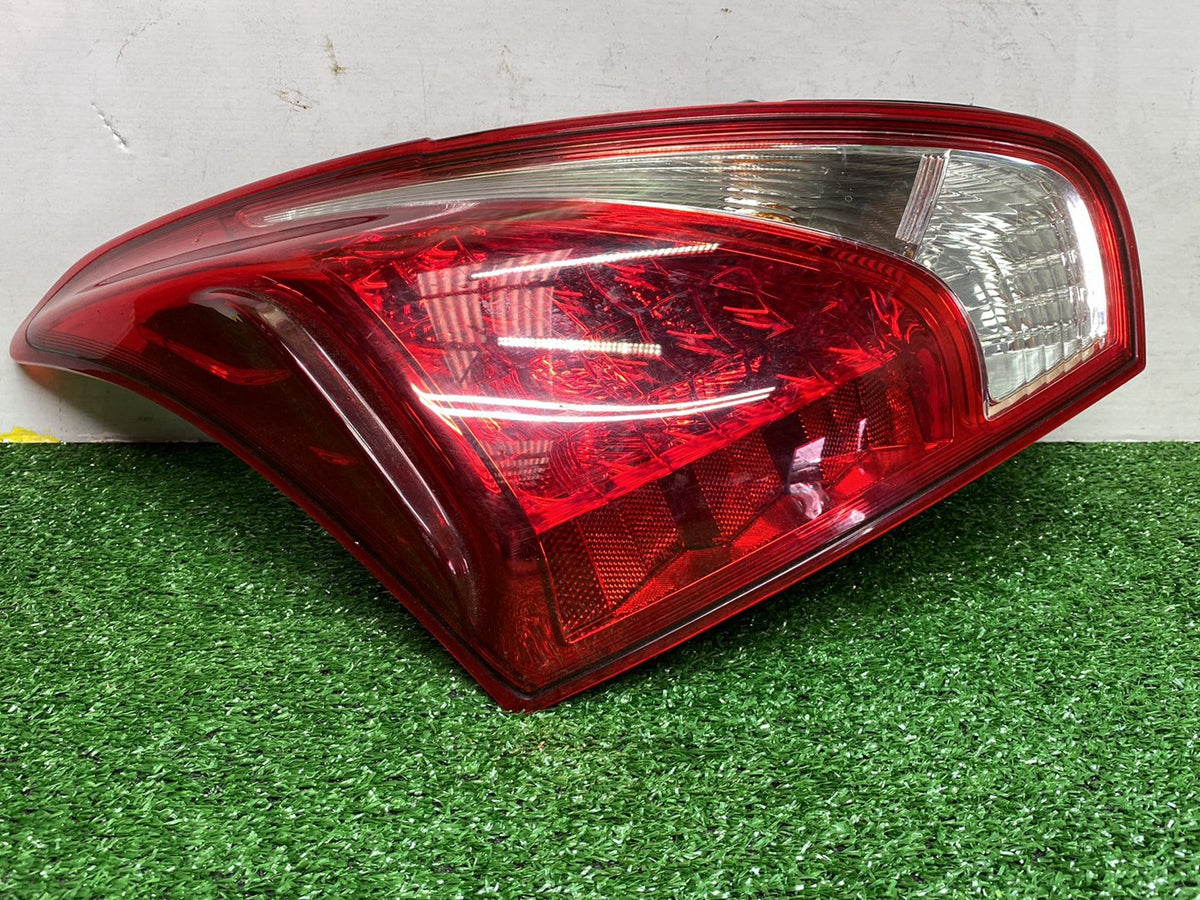 2013 Nissan Pulsar - Left Taillight PN: 265553GF0A
