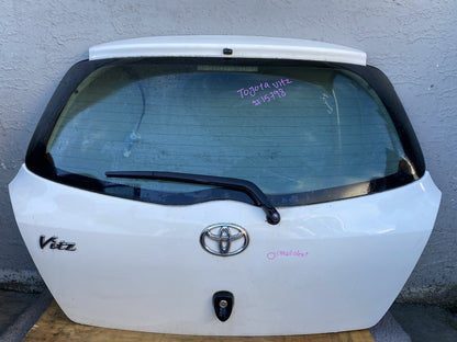 2006 Toyota Vitz KSP90 - Tailgate