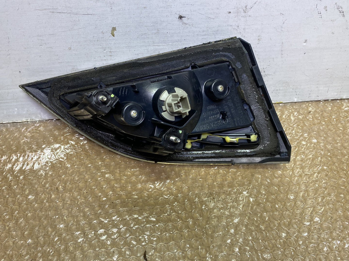 2008 Mazda Atenza - Right Boot Light PN: G33P513F0F