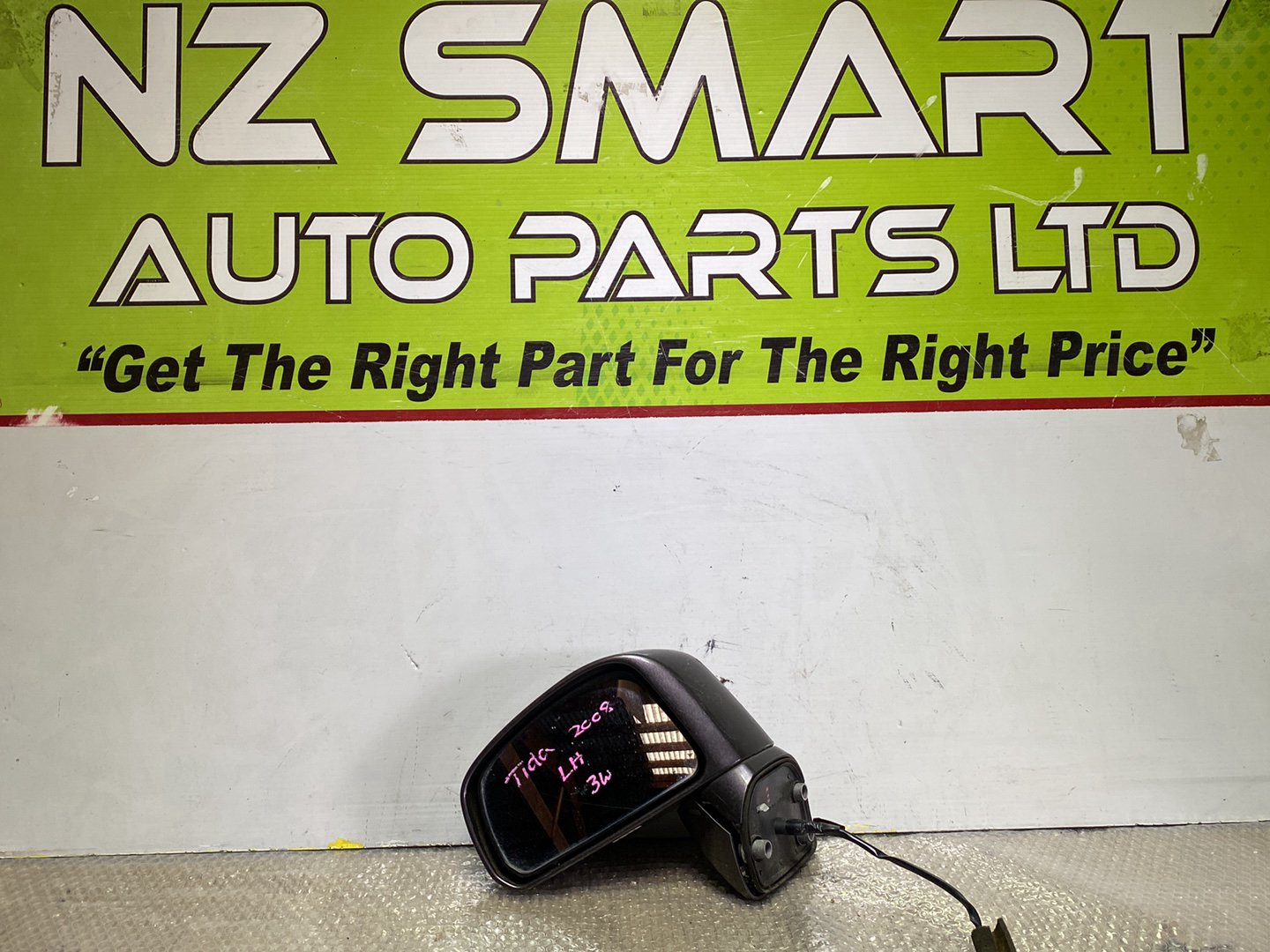 2008 Nissan Tiida- Left Door Mirror PN: 3 wires