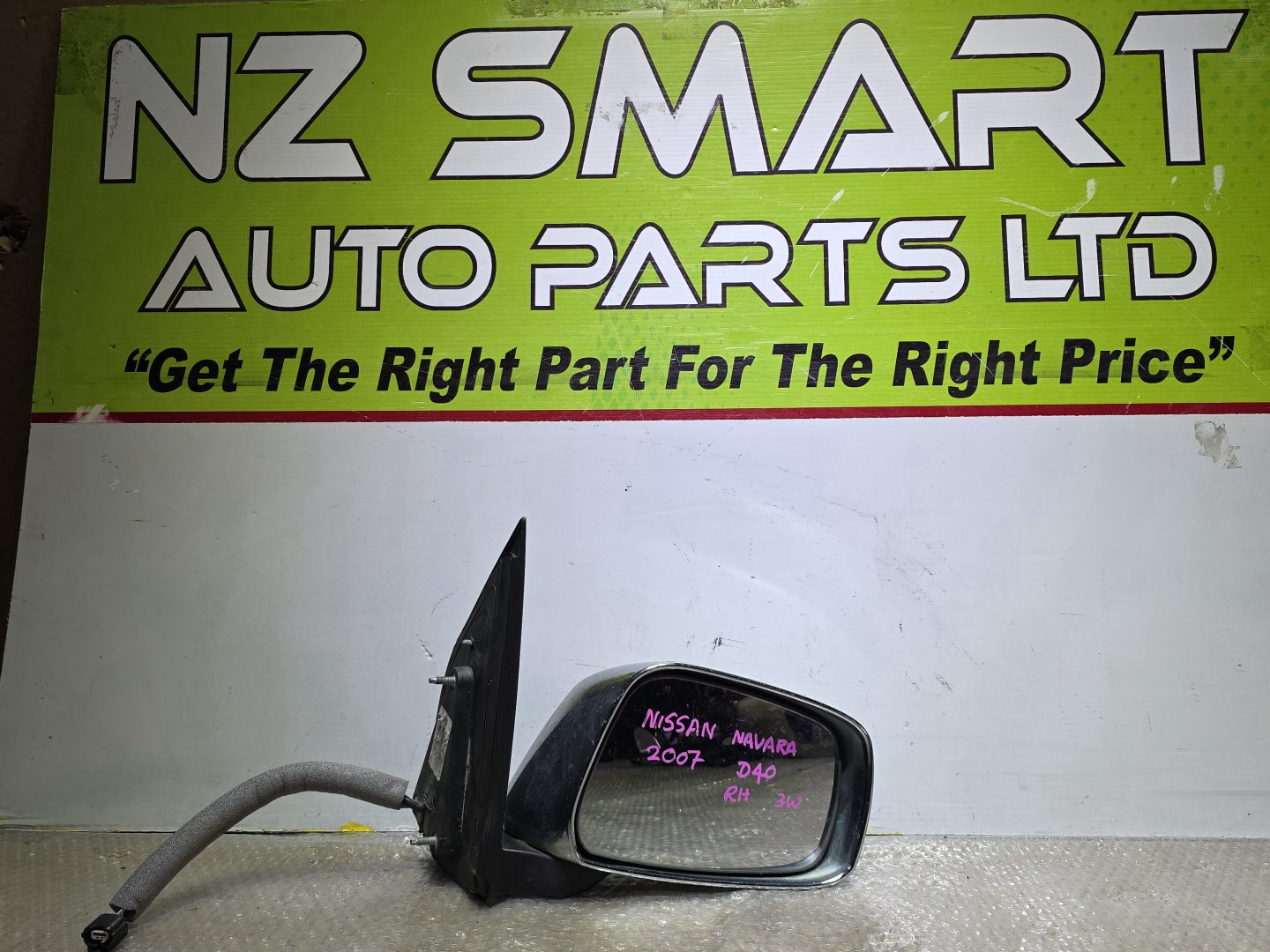 2007 Nissan Navara- Right Door Mirror PN: 3 wires