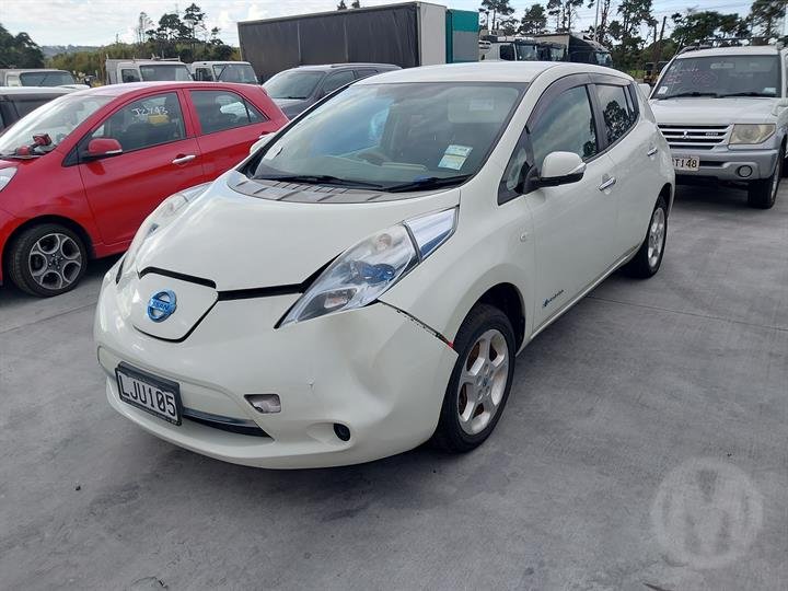 2011 Nissan Leaf ZE0 Dismantling For Parts
