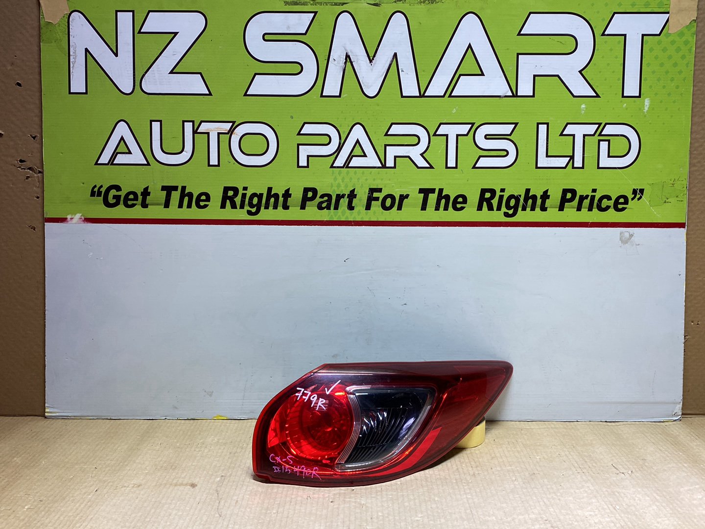 2013 Mazda CX-5 KE2AW - Right Taillight PN: W0429