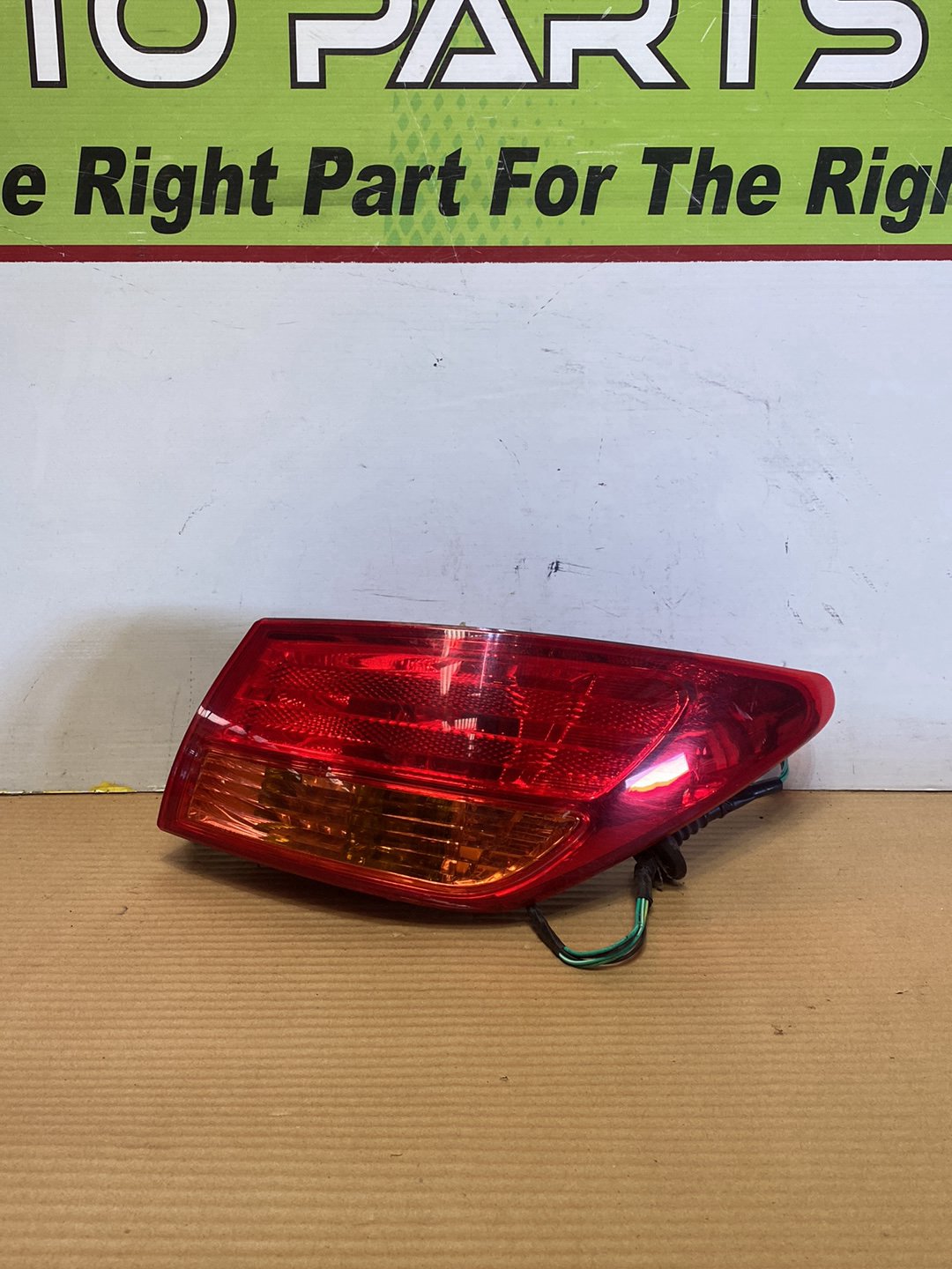 2006 Nissan Bluebird- Right Taillight PN: