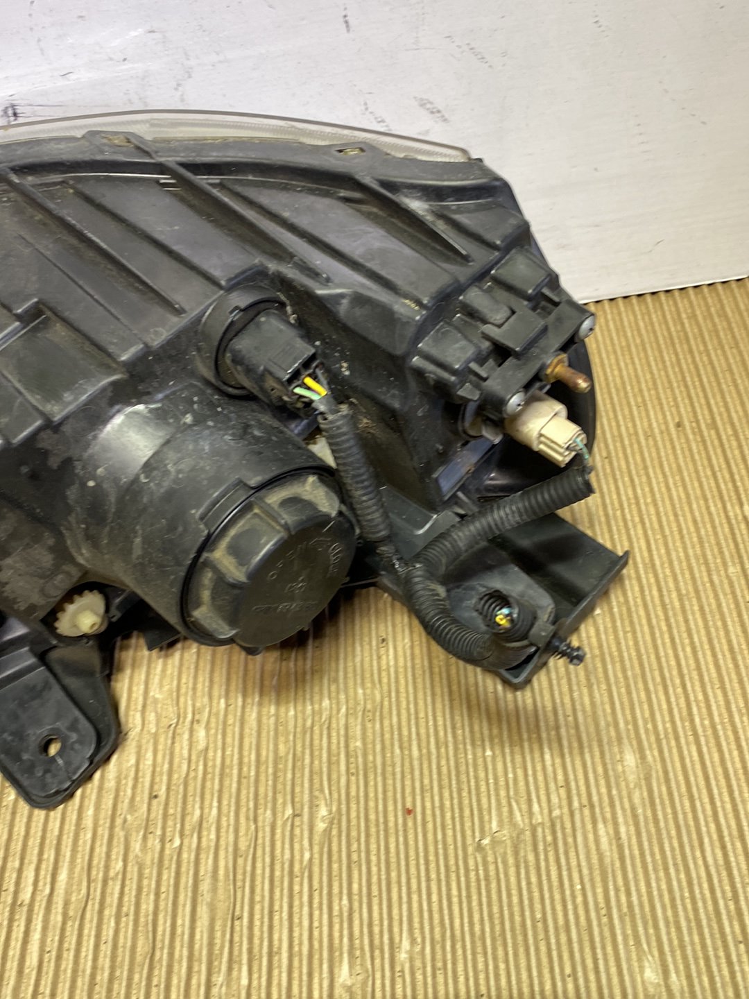 2011 Holden Captiva- Left Headlight PN: see photos