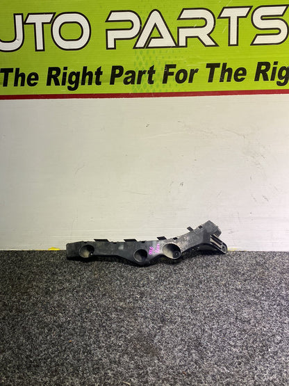 2011 Mazda Demio DE3FS - Left Rear Bumper Retainer