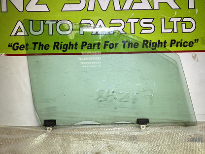 2006 Used Toyota Alphard- Right Front Door Glass PN: M505