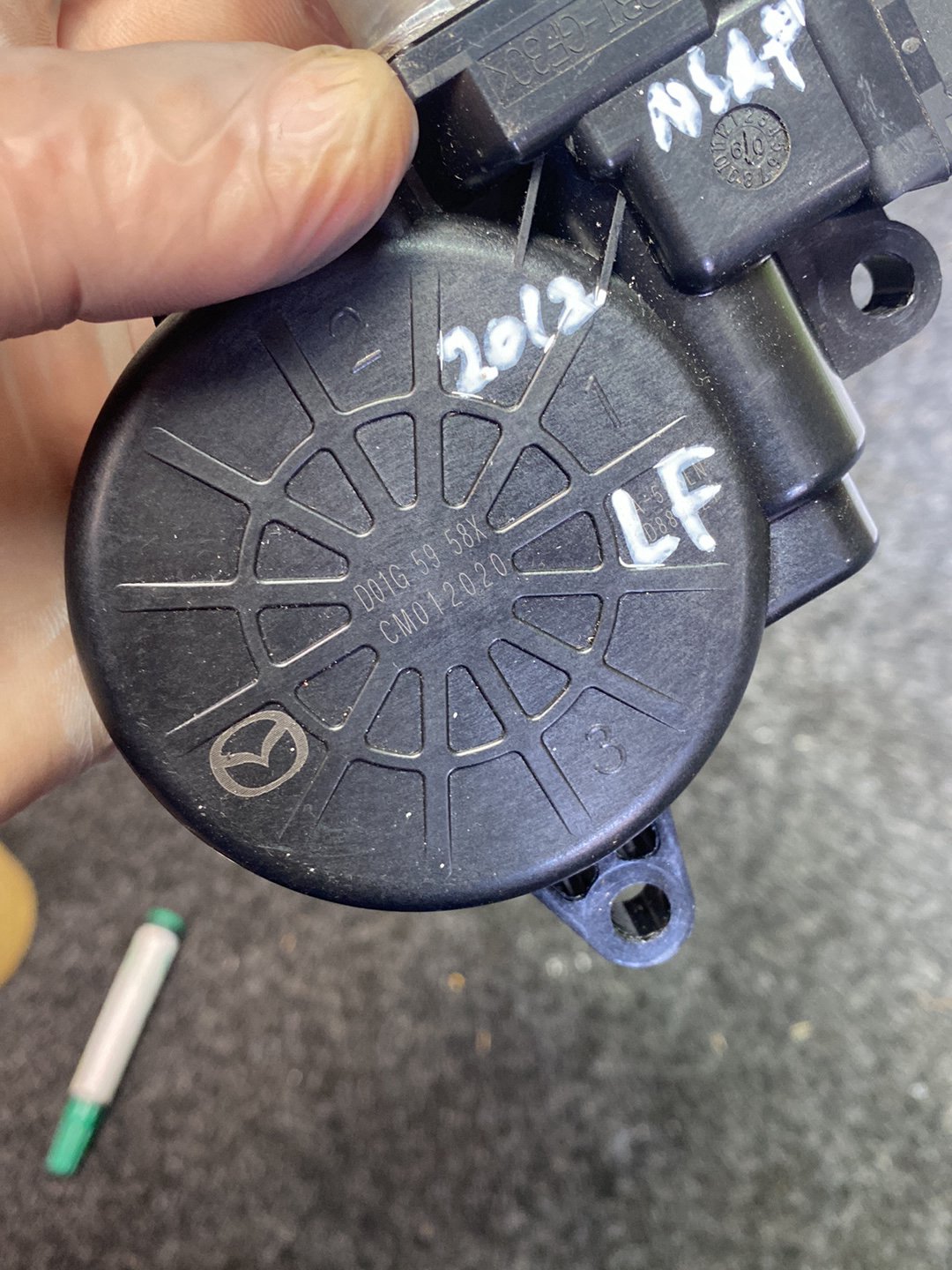 2012 Mazda Demio - Left Front Window Regulator/Motor PN: D01G 59 58X