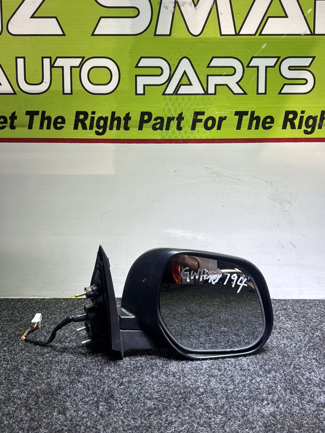 2006 Mitsubishi Outlander - Right Door Mirror PN: 7 wires