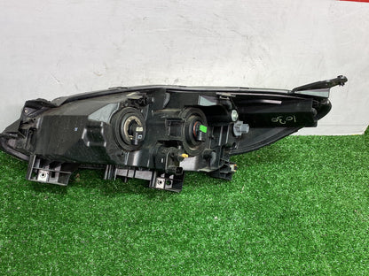 2012 Mazda Premacy CWEFW - Right Headlight PN: See photos