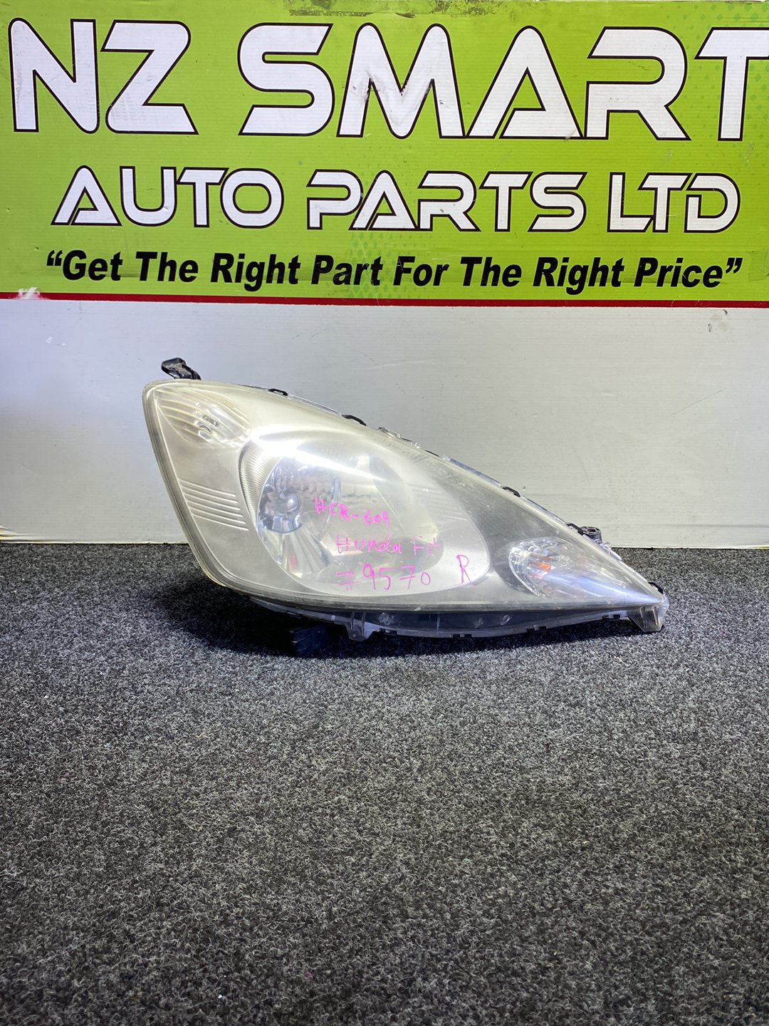 2008 Honda Fit - Right Headlight HID PN: hcr-609
