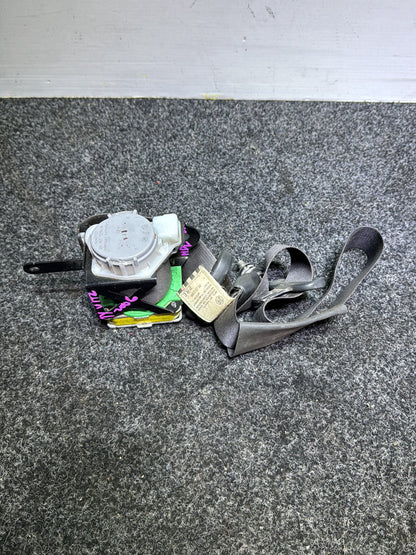 2006 Toyota Vitz- Right Front Seat Belt PN: Model No TK-AF2-EF682-P